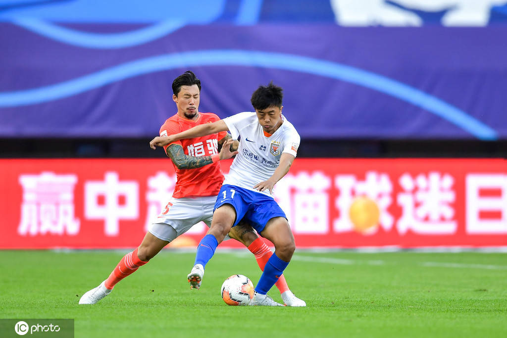 Baowei Sports-恒大主场胜鲁能，继续追赶积分榜领头羊的简单介绍